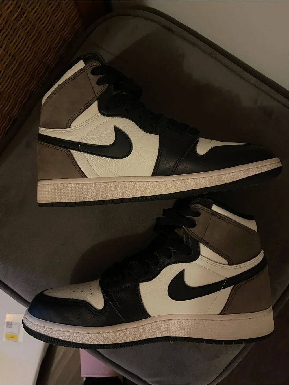 Air Jordan 1 Retro High OG GS Dark Mocha